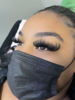 Mega Volume Lash Extensions