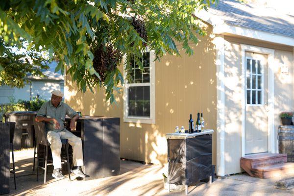 Exterior of the SIPstahood Winery Tasting Room