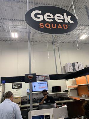 Look for the Geek Squad sign to access your appt