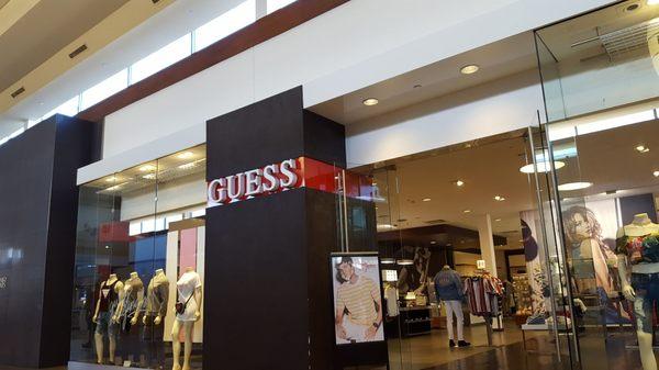 GUESS Store