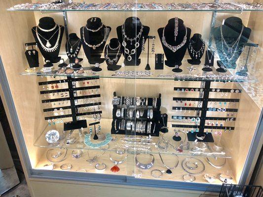 Jewelry and accessories