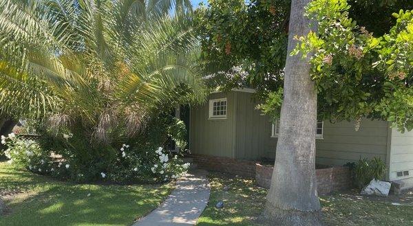 SOLD 11306 Rose Ave, Los Angeles  Bruce Mitchell, REALTOR® Lic#: 00963197