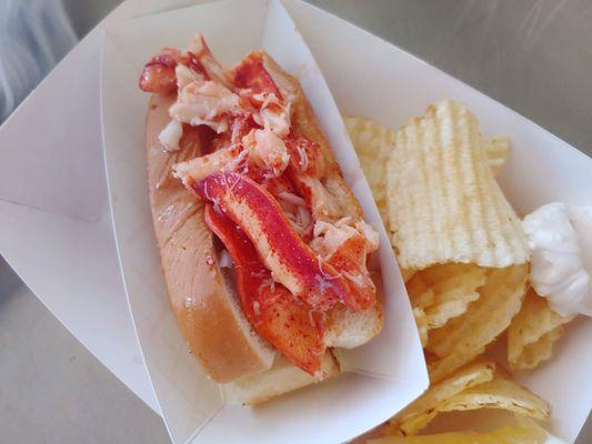 Lobster roll