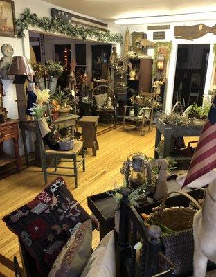 Primitive Goods, Country Decor & Simple Treasures from the Past.