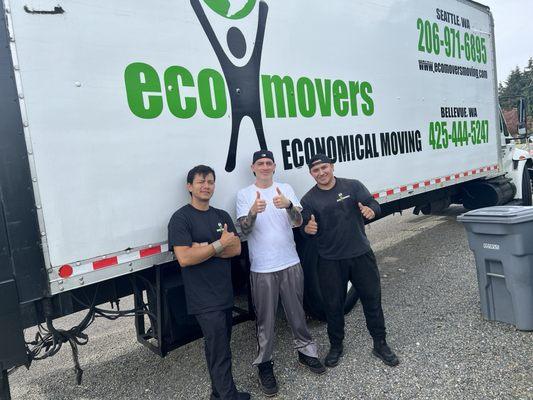 The amazing Eco Movers team!