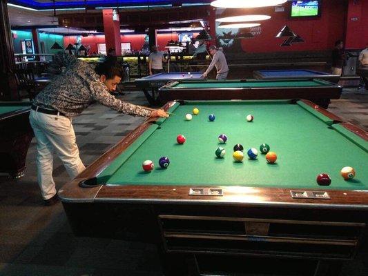 play pool