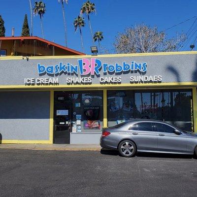 LED channel letters for Baskin-Robbins