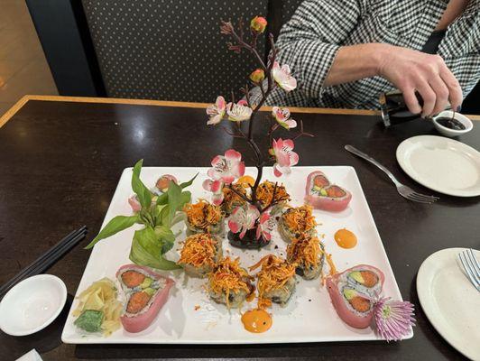 Sweet Heart roll (on the outside corners) and the Godzilla roll which was tasty.