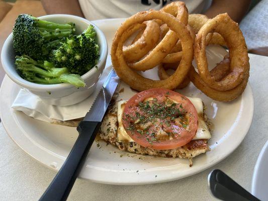 steak, onion rings, blue cottage cheese