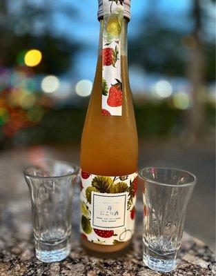 Strawberry sake