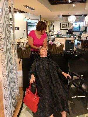 Nikki is so good with my elderly Mom! She had the shampoo station all ready with cushions to help support my Mom's Back.