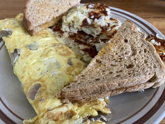 Mushroom & Swiss Omelette