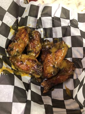 Smoked wings with "mush sauce"