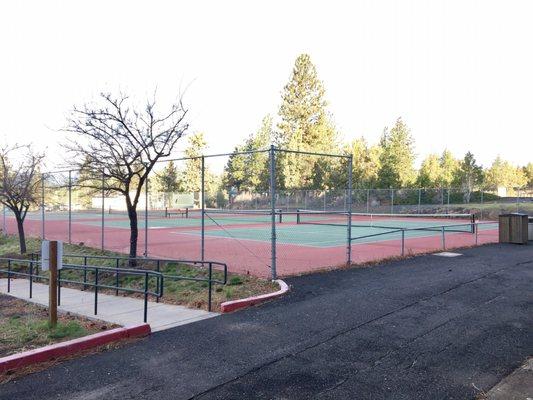 Mazama Tennis Courts