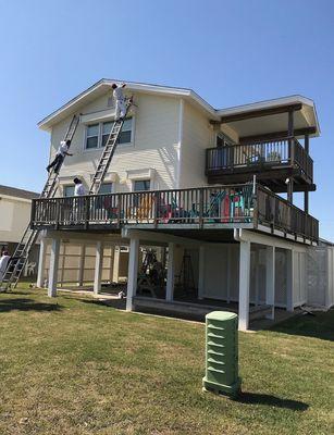 We are no strangers to high altitudes. prep work being done on a house over in Galveston