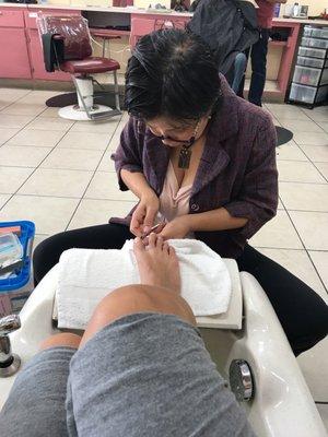 manicure and pedicure lady, super nice!!!!