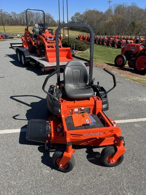 Z231KW-42 Kubota 0-Turn Mower