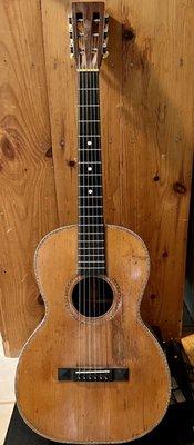 1900 Curtiss Parlor Guitar. Restored by Jonathan Goldstein, The String Workshop.