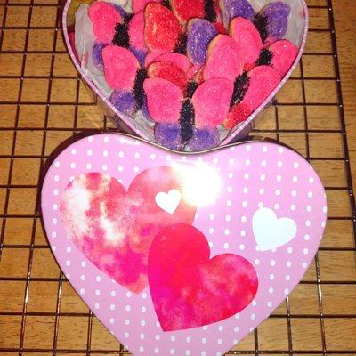 Valentine's Cookie Tins...say it with sweets.