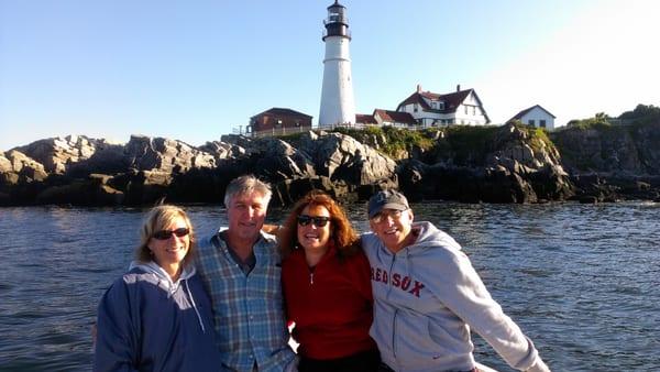 Portland Lighthouse tour by boat stopping at Portland Headlight