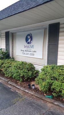 brioLIVE Ballroom Dance Studio