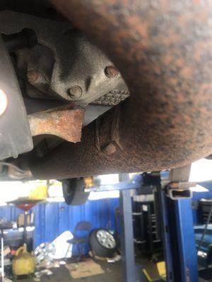 Exhaust mounts not attached