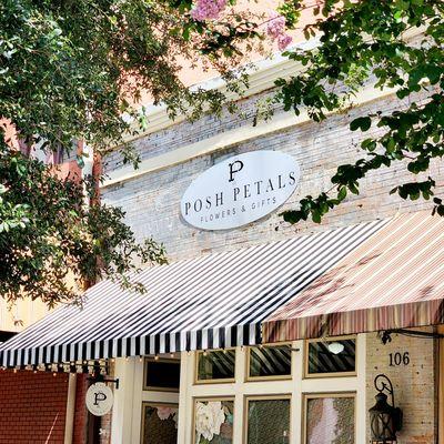 Our Posh Petals storefront in downtown Plant City Florida.