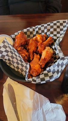 Bourbon molasses chicken wings