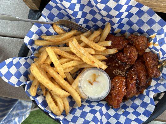 Thai chili boneless wings