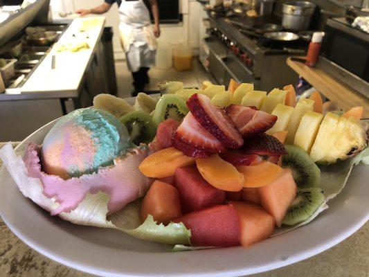 Fruit salad with sherbet