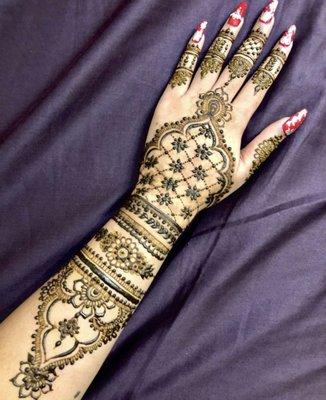 Henna art