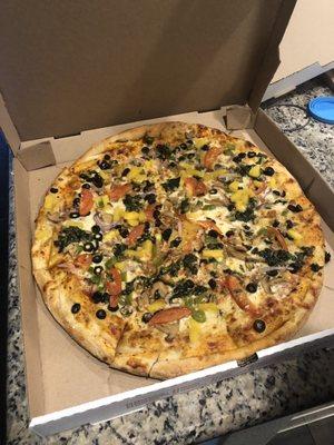 Veggie pizza add pineapples