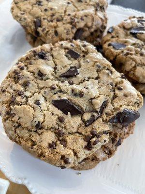 Browned butter chocolate chunk cookie (also gluten free!)