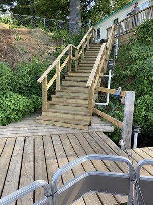 Stairs from cabins to pontoon boats