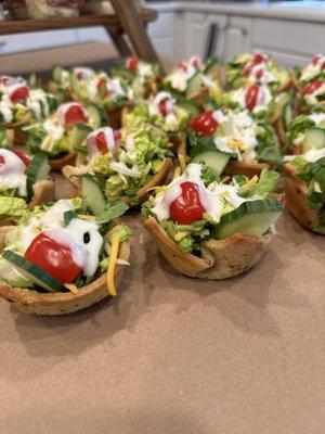 Garden Salad Crouton Bowls