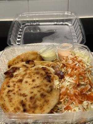 Pupusas Revueltas