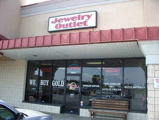 Store Front of The Jewelry Outlet