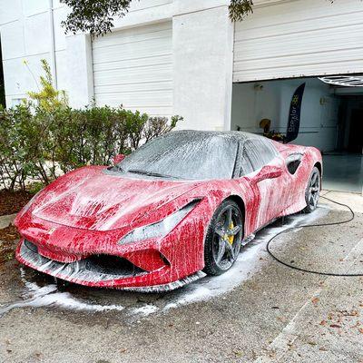 Ferrari F8 full detailing and ceramic coating