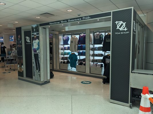 704 Shop at CLT Airport