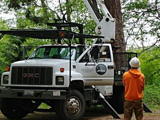 Joaquin's Tree Expert Company, Inc