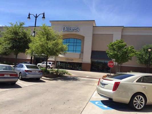 Dillard's entrance