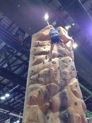 Rock Climbing Wall Rentals - http://www.esjump.com/rock-climbing-wall.html