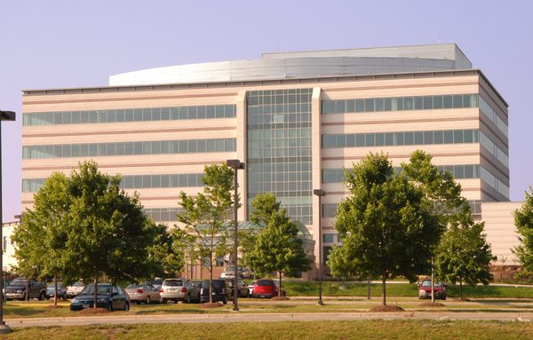 Inova Medical Office Building: 44035 Riverside Parkway