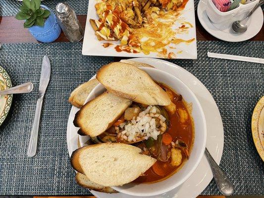 Caldo De Mariscos