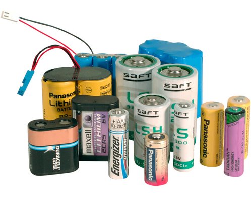 Many types of lithium batteries: coin, button, 3.6v cr123, cr2 and 18650.