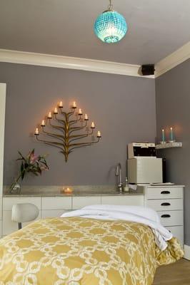 peaceful treatment room