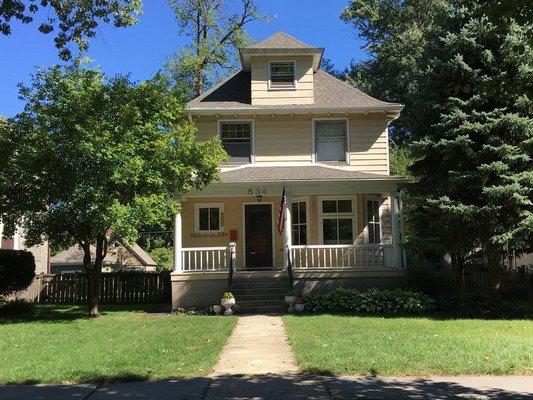 Vintage single-family home in Oak Park