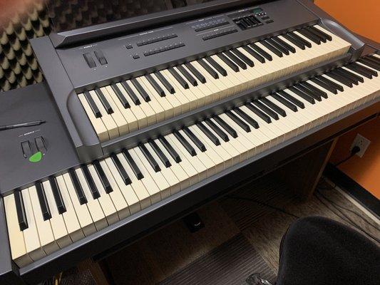 Full Size weighted keyboard controller with MIDI modules