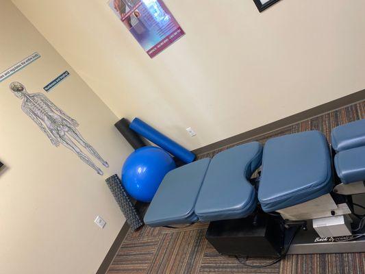 Exercise and therapeutic equipment