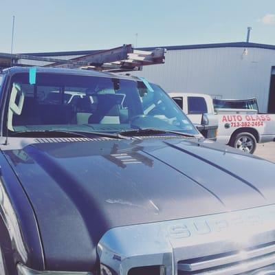 Ford F-250 Windshield Replacement